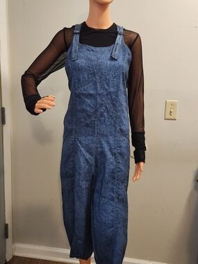 Blue Denim-Effect Wide-Leg Jumpsuit with Adjustable Straps